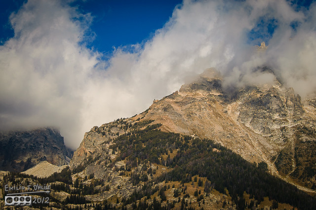 What I shoot to show the interplay of the cloud and the mountain.